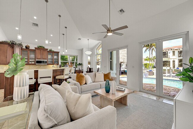 Foto del edificio - 785 NE 71st St