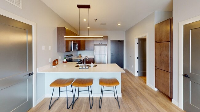 Building Photo - Hyslop at Memorial Village