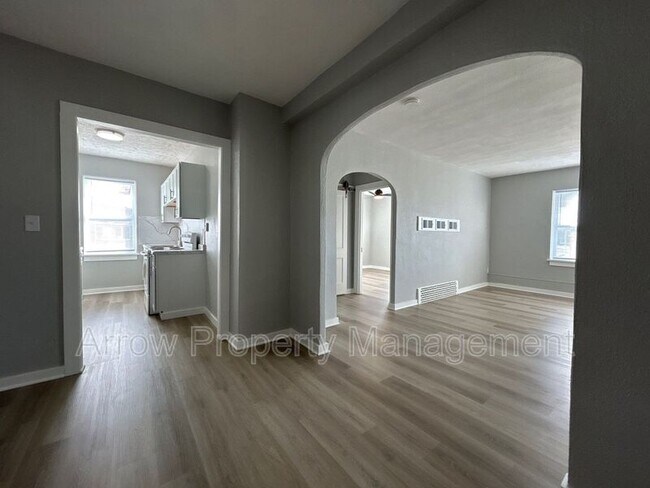 Foto del edificio - 723 Ella St