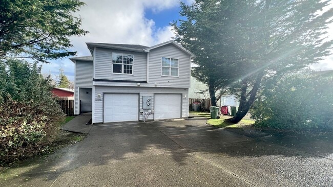 Building Photo - 1536 S Main Ave