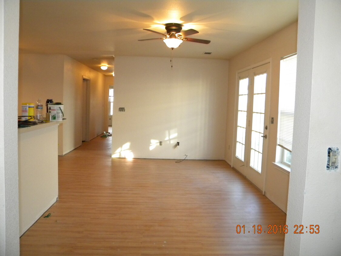 Foto principal - 3233 Westview Dr
