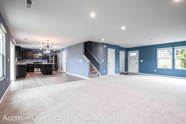 Foto del edificio - 5 br, 2.5 bath House - 1122 Briar Rose Ln