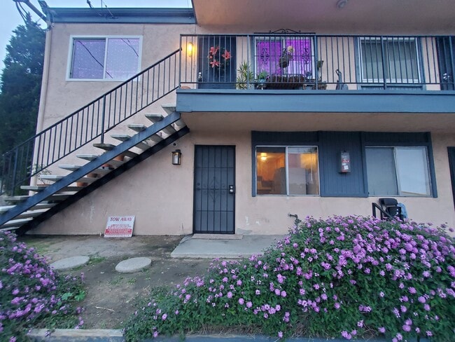 Building Photo - 2842 39th St