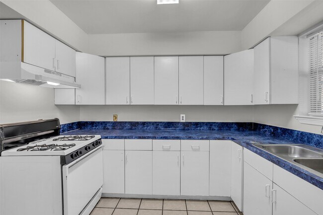Foto del edificio - 809 Brooks St