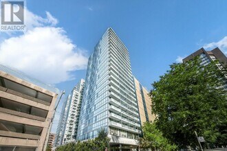 Building Photo - 210-1210 Simcoe St