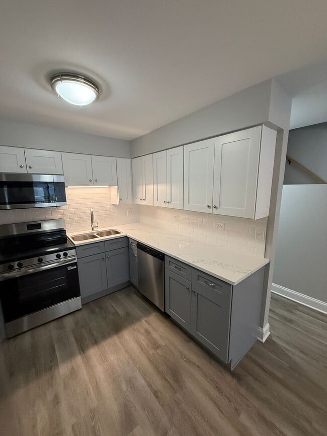 Foto del edificio - 744 W Gordon Terrace