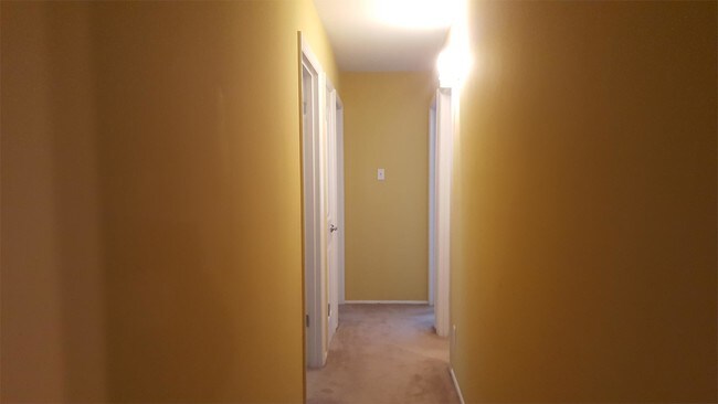 Building Photo - 7431 Hazelcrest Dr