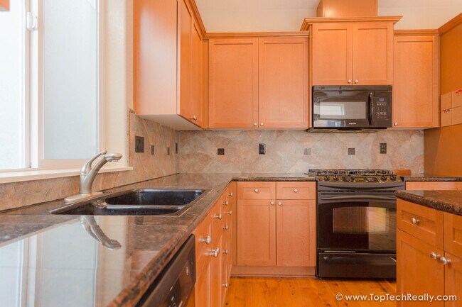 Foto del edificio - 182 NW 209th Ave