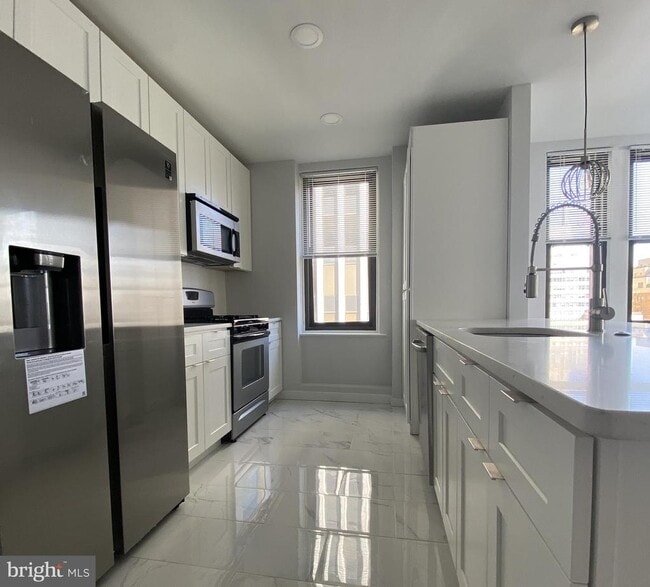 Foto del edificio - 135 S 19th St
