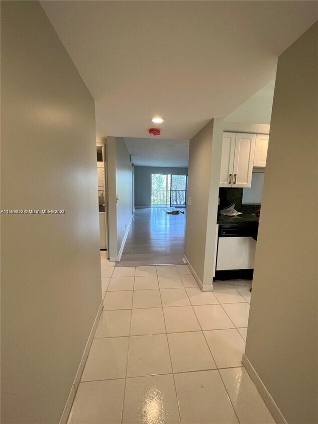 1201 SW 128th Terrace Unit 310E, Pembroke Pines, FL 33027 Condo for