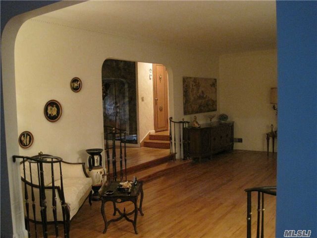 Building Photo - 72 Cedar Dr