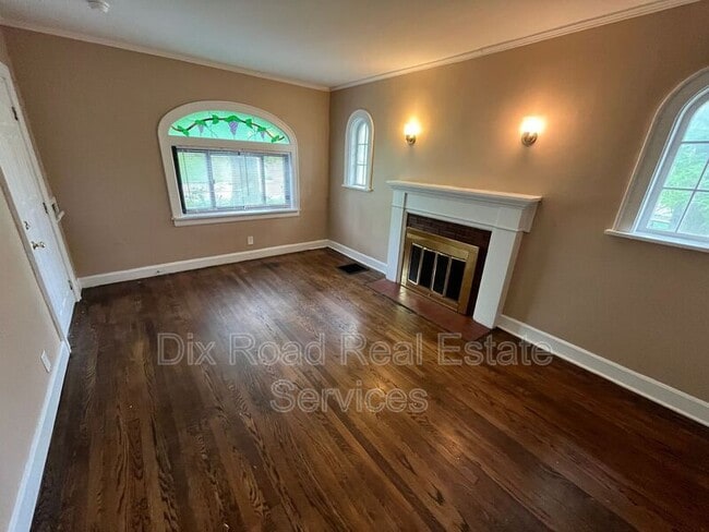 Building Photo - 6620 Highland Ave