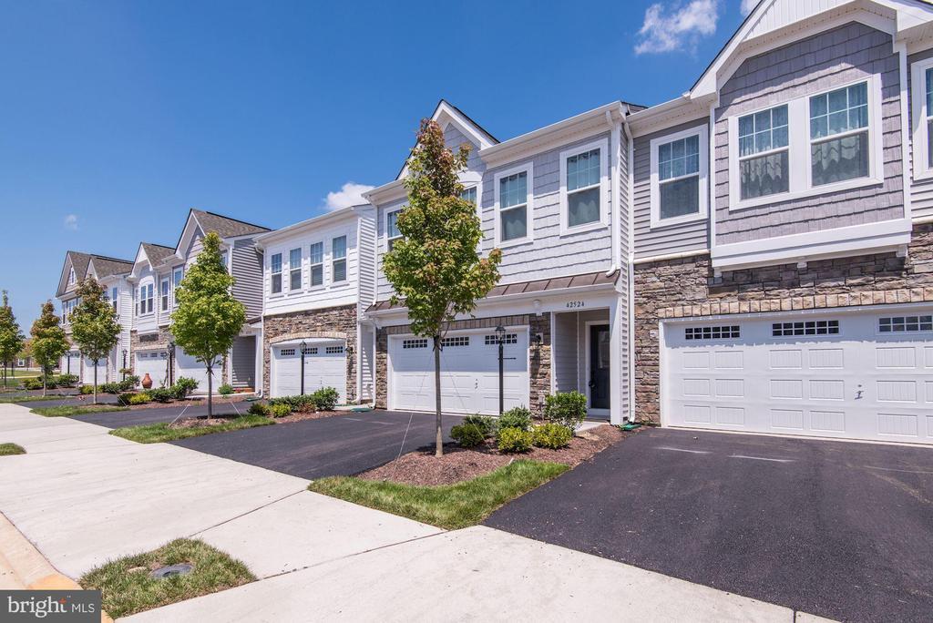 Foto principal - 42524 Benfold Square