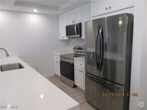 Building Photo - 3330 N Key Dr
