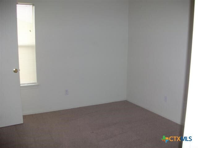 Foto del edificio - 509 Primrose Dr