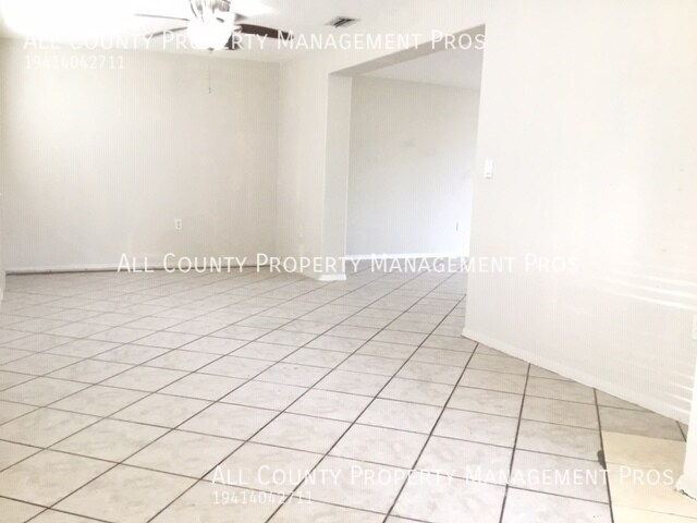 Building Photo - 5425 San Jose Dr
