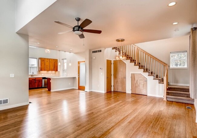 Building Photo - 1 bed 1.5 bath Stand Alone Townhome. Move-In Anytime Between March 15 - May 1st.