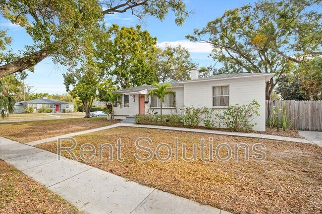 Building Photo - 725 35th St N