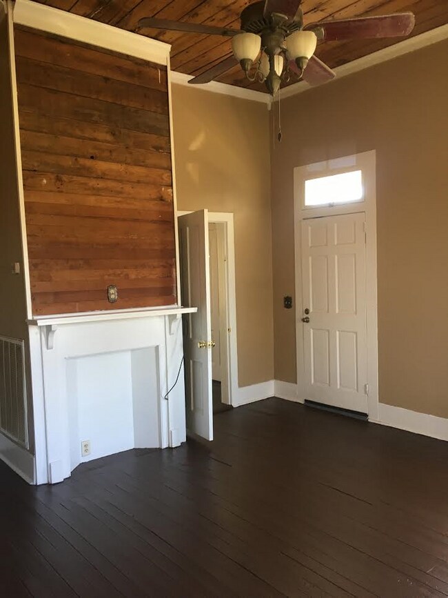 Building Photo - 315 Bayou Rd