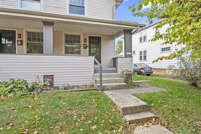 Building Photo - 263 Crestview Rd