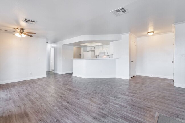 Foto del edificio - 8600 W Charleston Blvd