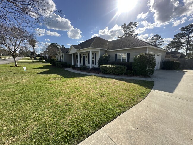 Foto del edificio - 3650 Victoria Dr