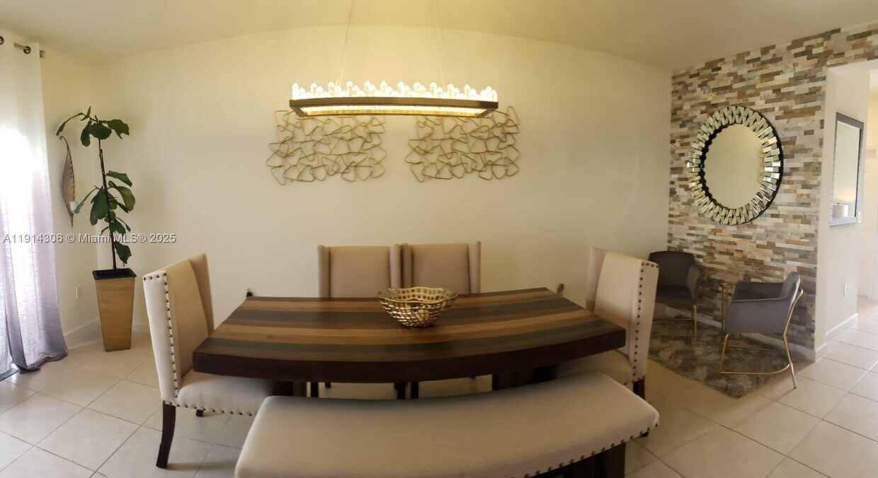 Foto principal - 3387 W 106th Terrace