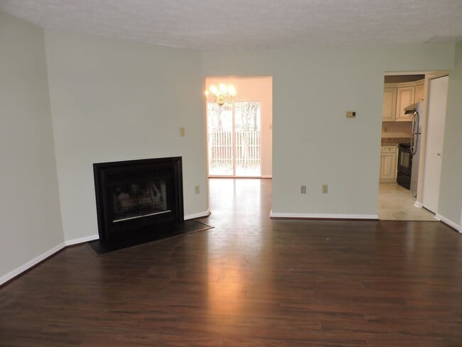 Photo - 34 Meadowside Ct Townhome