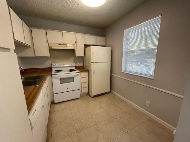 Building Photo - 8850 Royal Palm Blvd