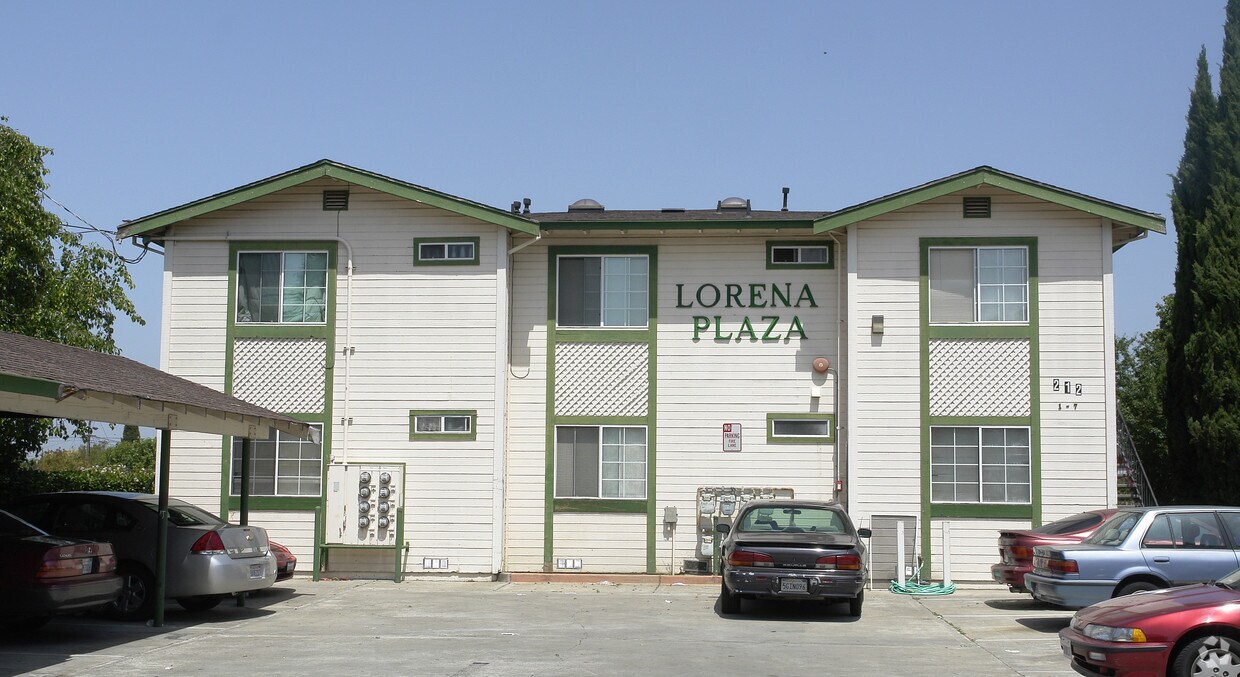 Building Photo - Lorena Plaza