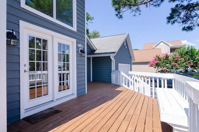 Foto del edificio - 901 Seafarer Dr