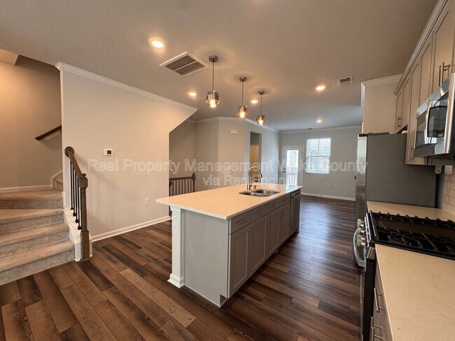 Foto del edificio - 410 Odham Ln