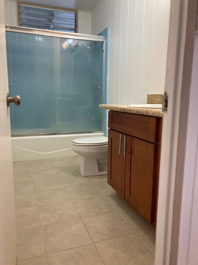 baño - 1135 Piikoi Pl