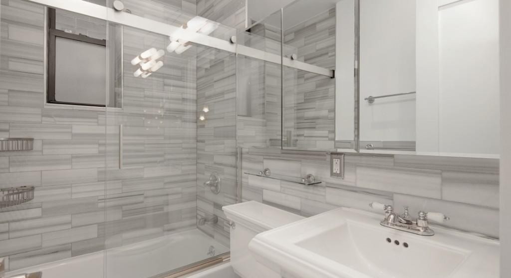 Foto del edificio - 219 E 23rd St