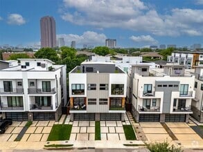 Building Photo - 4209 Munger Ave