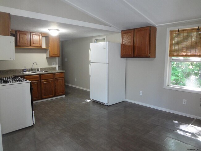 Building Photo - 23 Collamer Rd