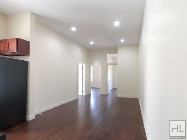 Building Photo - NOSTRAND AVENUE / Spacious 4-bed, 1-bath /...