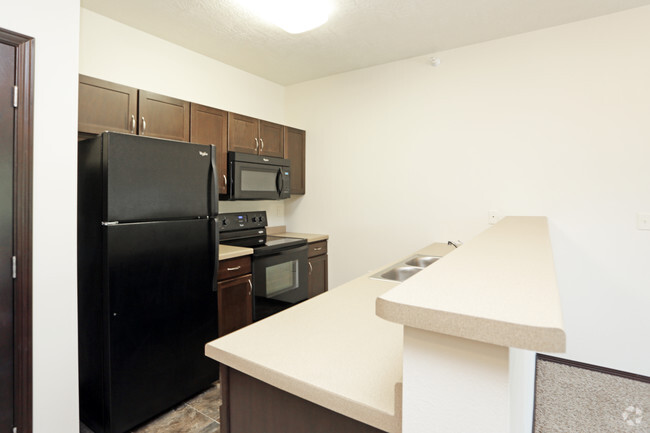 Kitchen - Pheasant Ridge Village Apartments