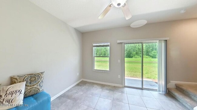 Building Photo - 687 Servia Dr