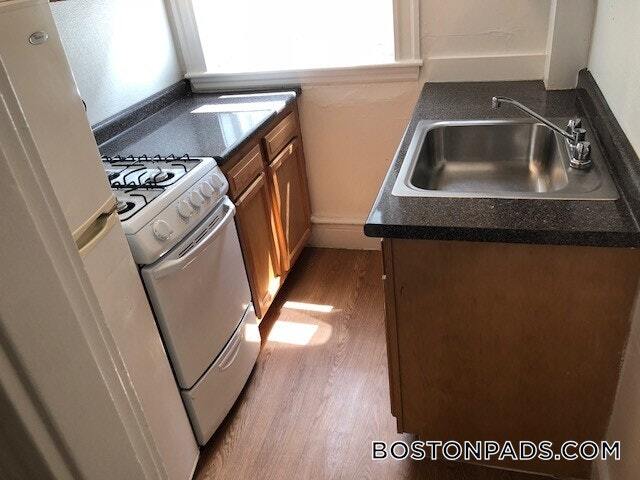 Building Photo - 1185 Boylston St