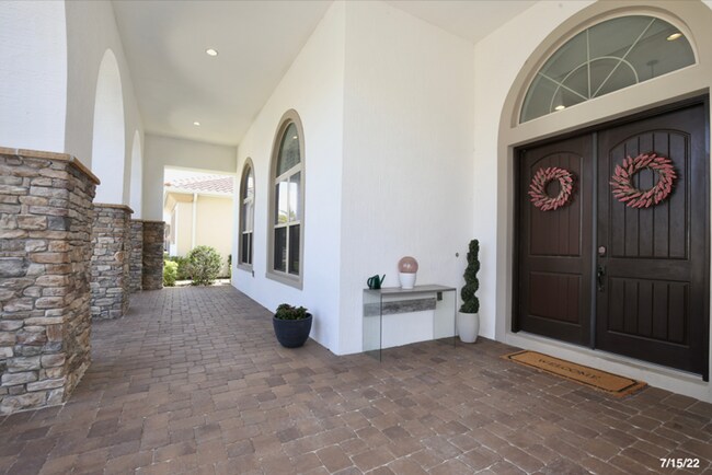 Foto del edificio - Luxurious 4/4 Executive Pool Home with a 3...