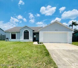 Building Photo - 878 Yorktowne Dr