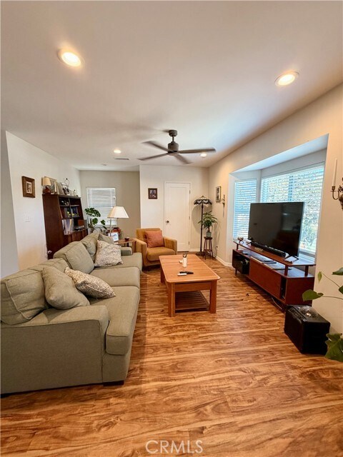 Building Photo - 3069 Magnolia Ave