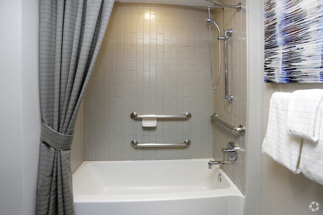 1 HAB, 1 BA: 718 ft² - Bell Parker Ranch