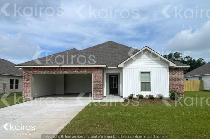 Primary Photo - 202 Carencro St