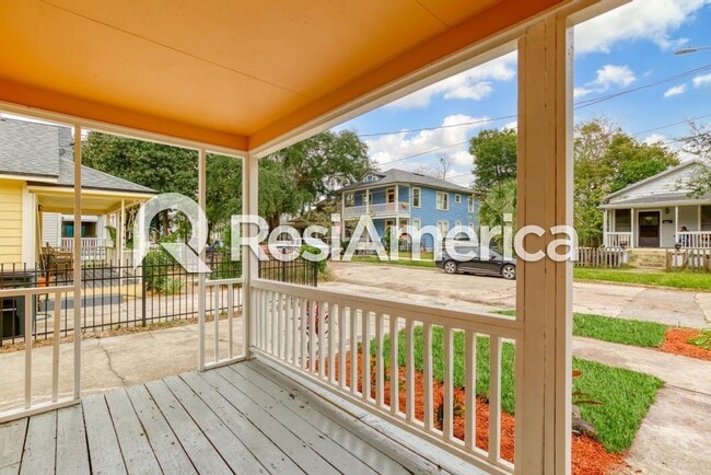 Foto del edificio - 4 br, 2 bath House - 434 Walnut Ct