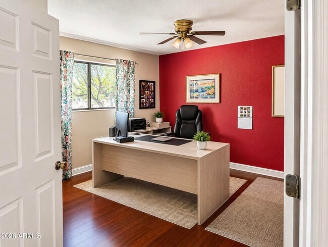 Foto del edificio - 7026 E Sunnyside Dr
