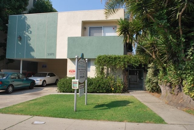 Primary Photo - 3375 Vinton Ave