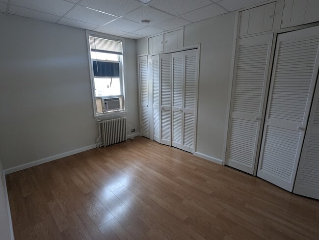 Foto del edificio - 6010 Madison St