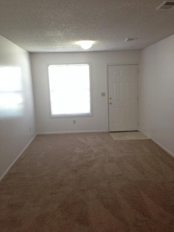 Building Photo - 3878 SW Harbor Dr